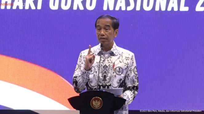 Presiden Jokowi menghadiri acara HUT PGRI dan Hari Guru Nasional 2023